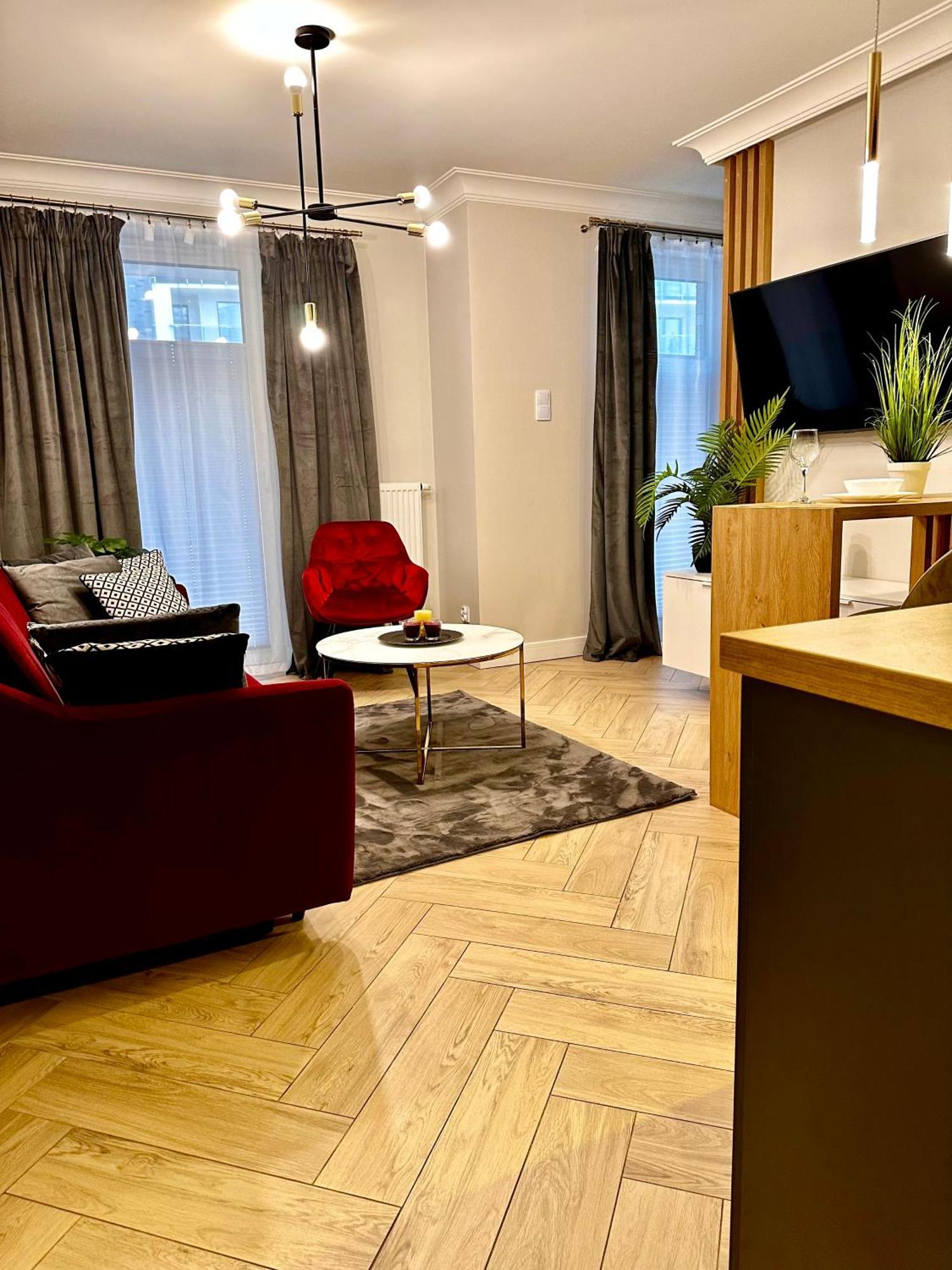 Kielce- Saphire Przy Zalew Kielecki, Faktura, Parking, Centrum * Kielce