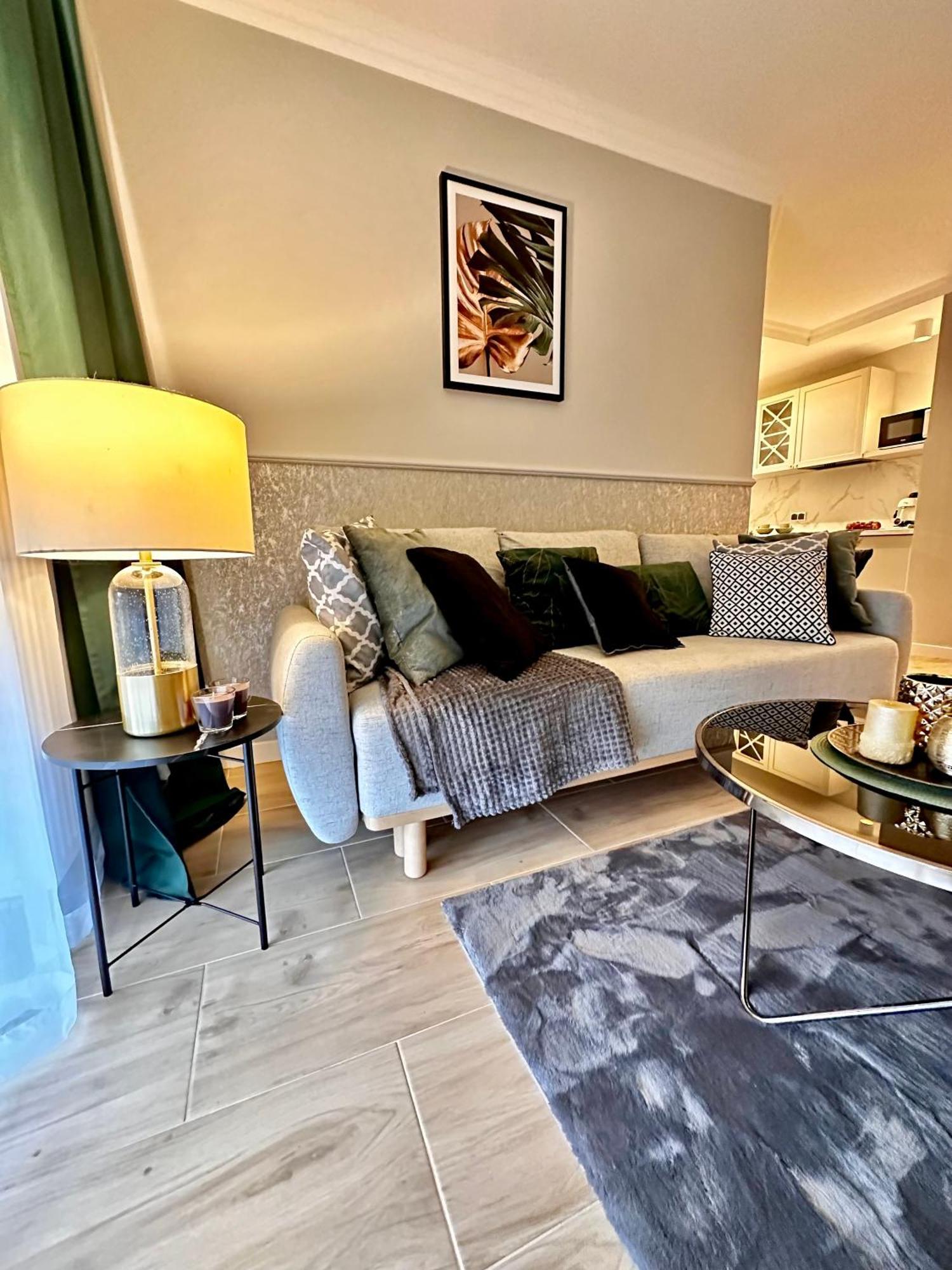 Kielce- Saphire Przy Zalew Kielecki, Faktura, Parking, Centrum Apartment *
